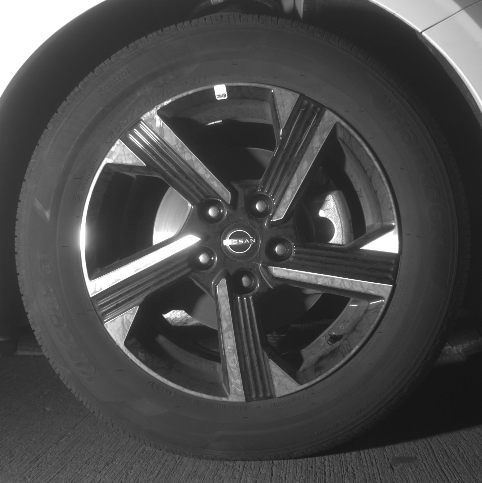 Used 2025 Nissan Sentra SV image 13