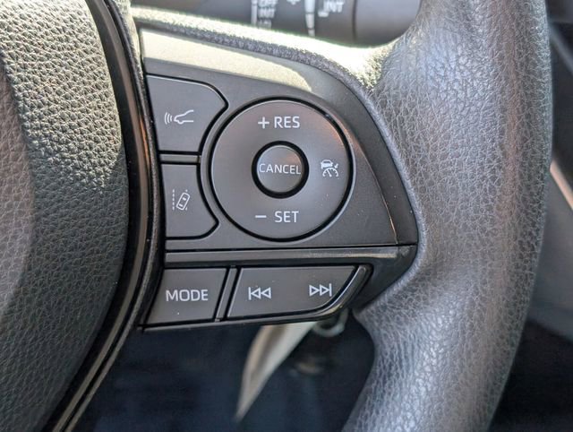 Used 2022 Toyota Corolla LE image 28