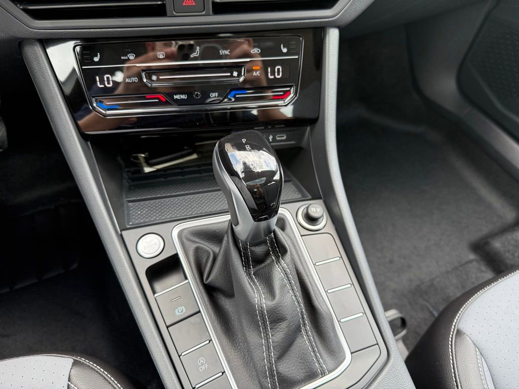 New 2025 Volkswagen Jetta SE image 13