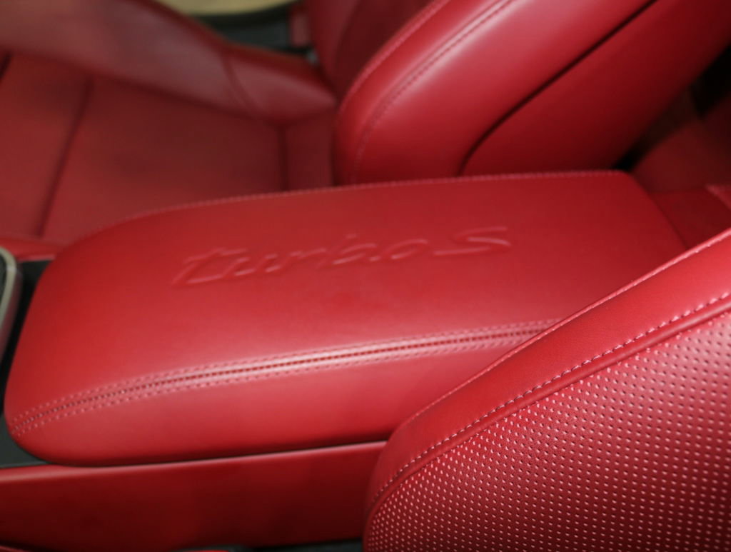 Used 2021 Porsche 911 Coupe image 40