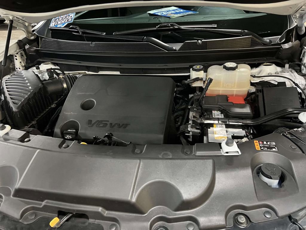 Certified 2023 Chevrolet Traverse RS w/ LPO, Floor Liner Package image 8