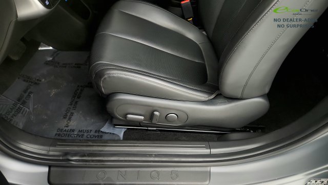 Used 2025 Hyundai Ioniq 5 SEL RWD image 48