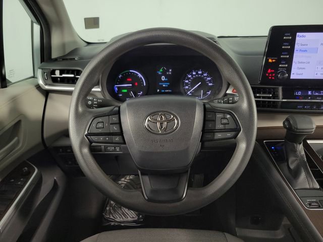 Used 2022 Toyota Sienna LE FWD image 22