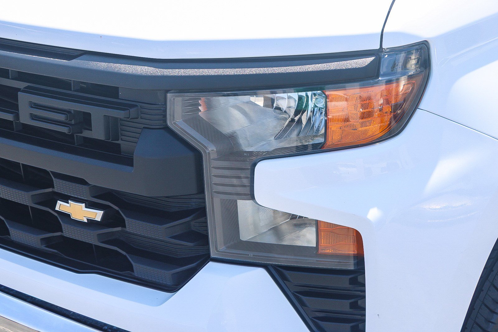 Used 2022 Chevrolet Silverado 1500 W/T RWD image 5