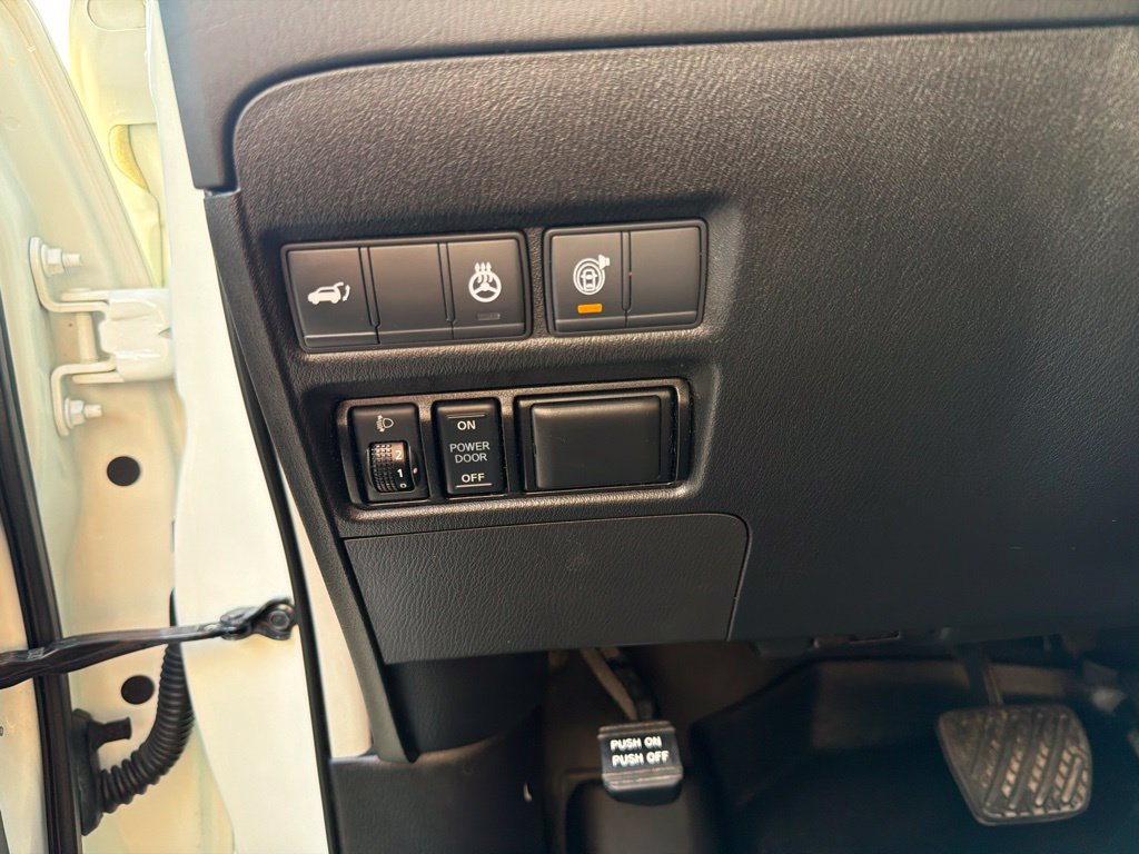Used 2018 Nissan Armada Platinum w/ Captain Seat Package AWD/4WD image 23