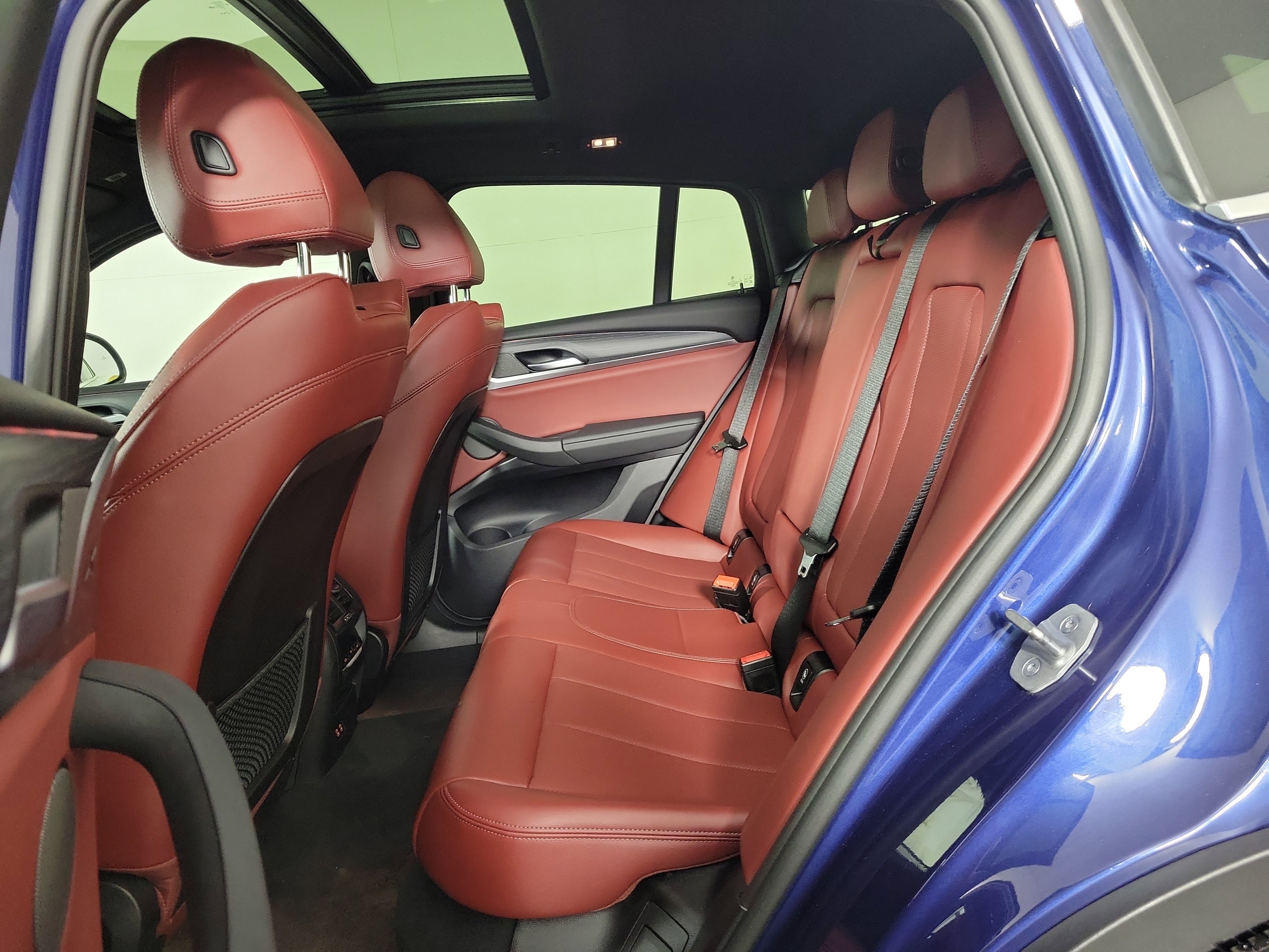 Certified 2023 BMW X4 xDrive30i w/ Premium Package image 10