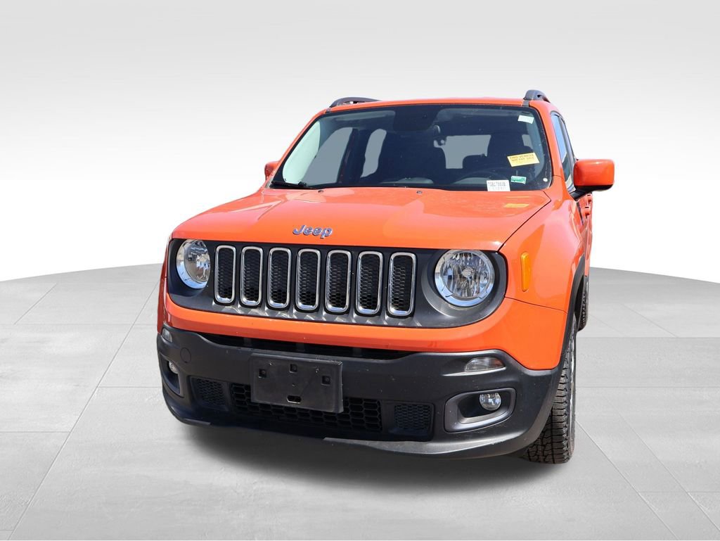 Used 2015 Jeep Renegade Latitude AWD/4WD image 3