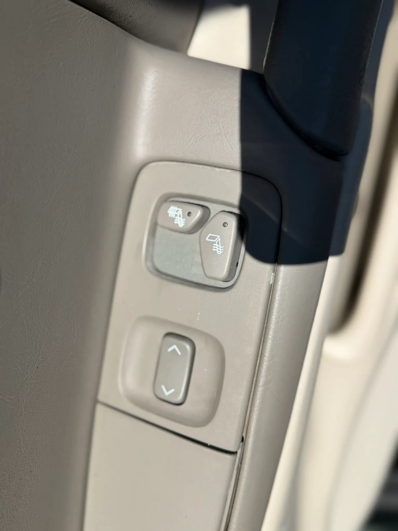 Used 2005 Cadillac De Ville FWD image 20