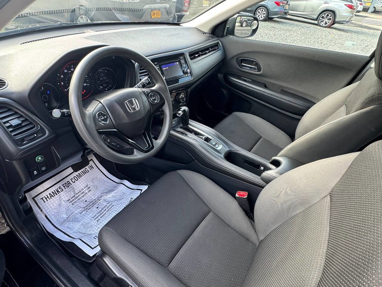 Used 2019 Honda HR-V LX image 10
