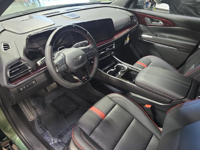 New 2027 Chevrolet Traverse RS w/ LPO, Floor Liner Package AWD/4WD image 18