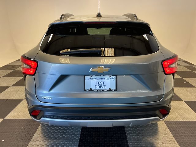 Used 2024 Chevrolet Trax LT w/ Driver Confidence Package FWD image 4
