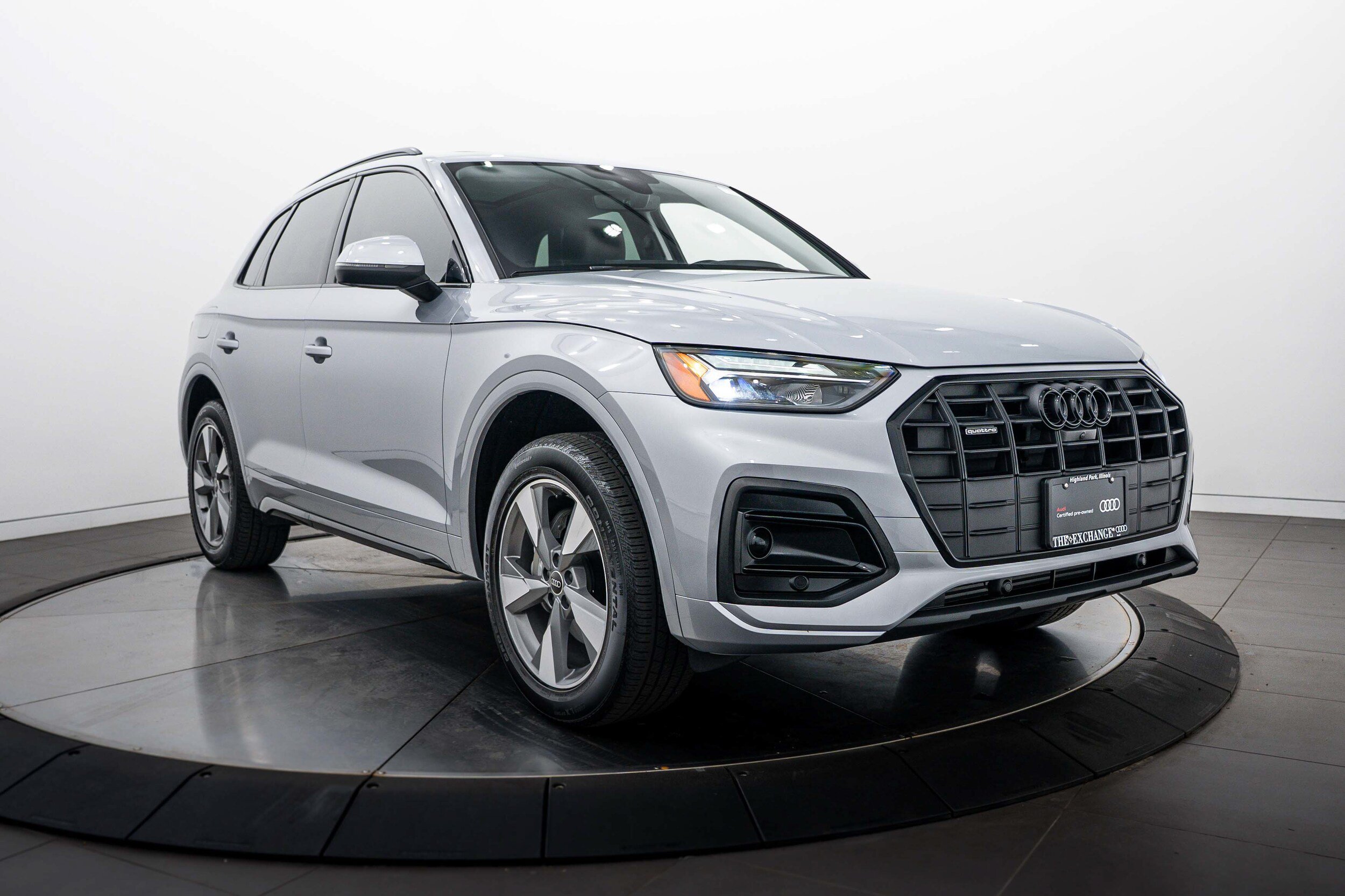 Certified 2024 Audi Q5 Premium w/ Premium Plus Package AWD/4WD image 2