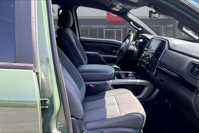 Used 2024 Nissan Titan SV w/ SV Bronze Edition Package AWD/4WD image 29