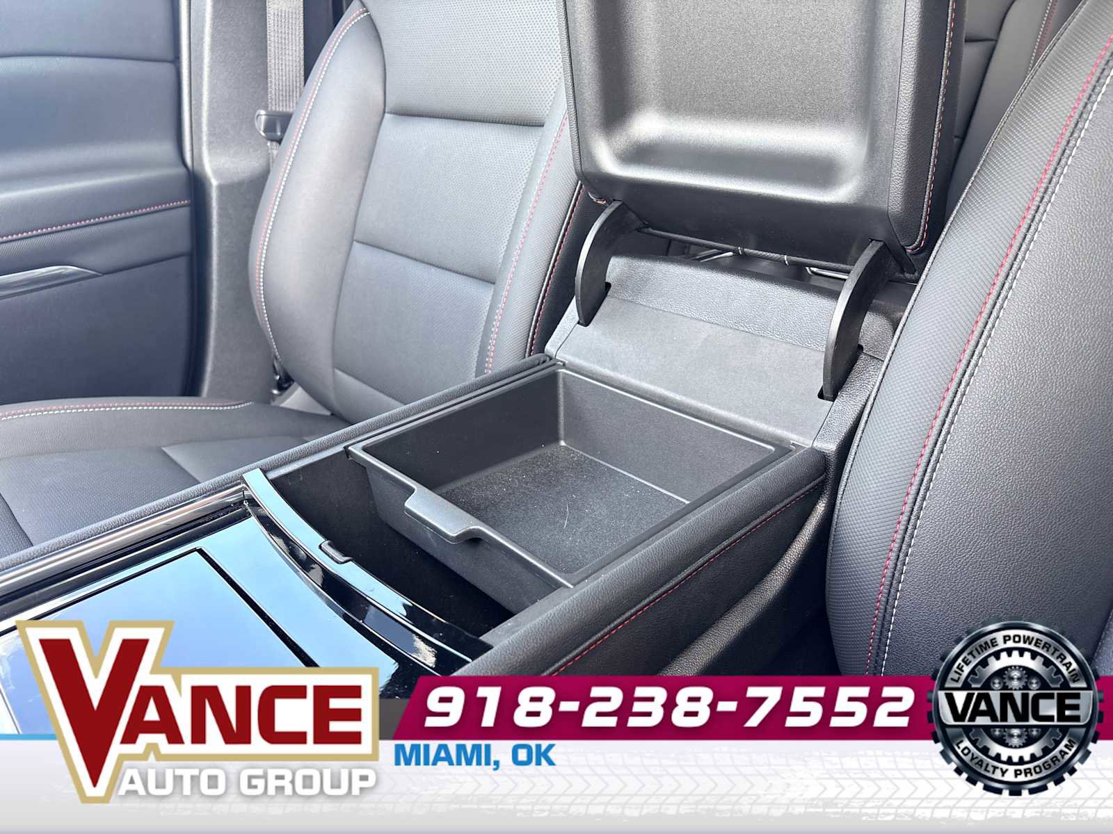 Used 2024 Chevrolet Traverse Z71 w/ LPO, Floor Liner Package image 38