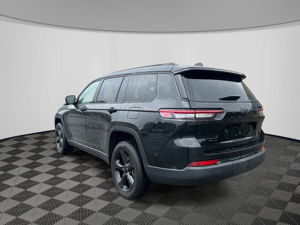 Certified 2023 Jeep Grand Cherokee L Laredo AWD/4WD image 3