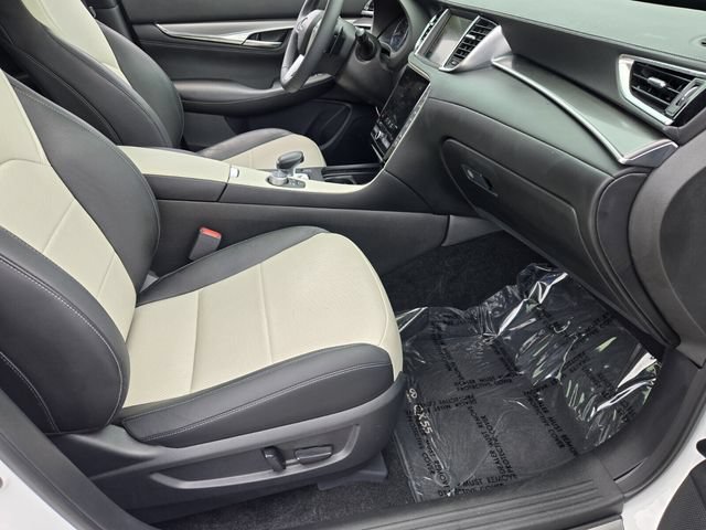 Used 2023 INFINITI QX55 Essential AWD/4WD image 16