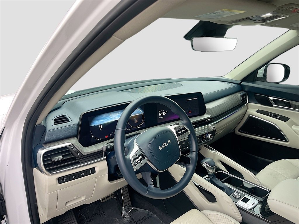 Used 2025 Kia Telluride SX image 9