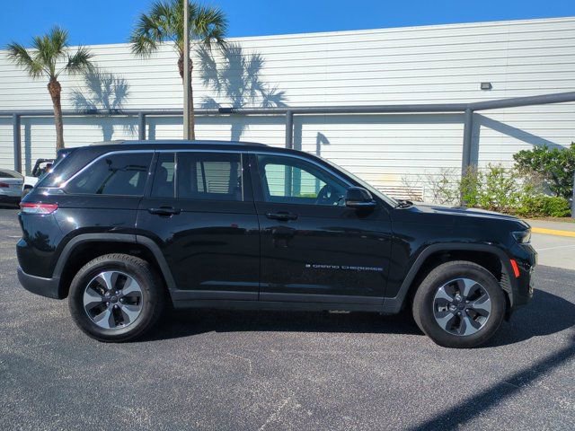 Used 2024 Jeep Grand Cherokee Limited 4xe AWD/4WD image 4