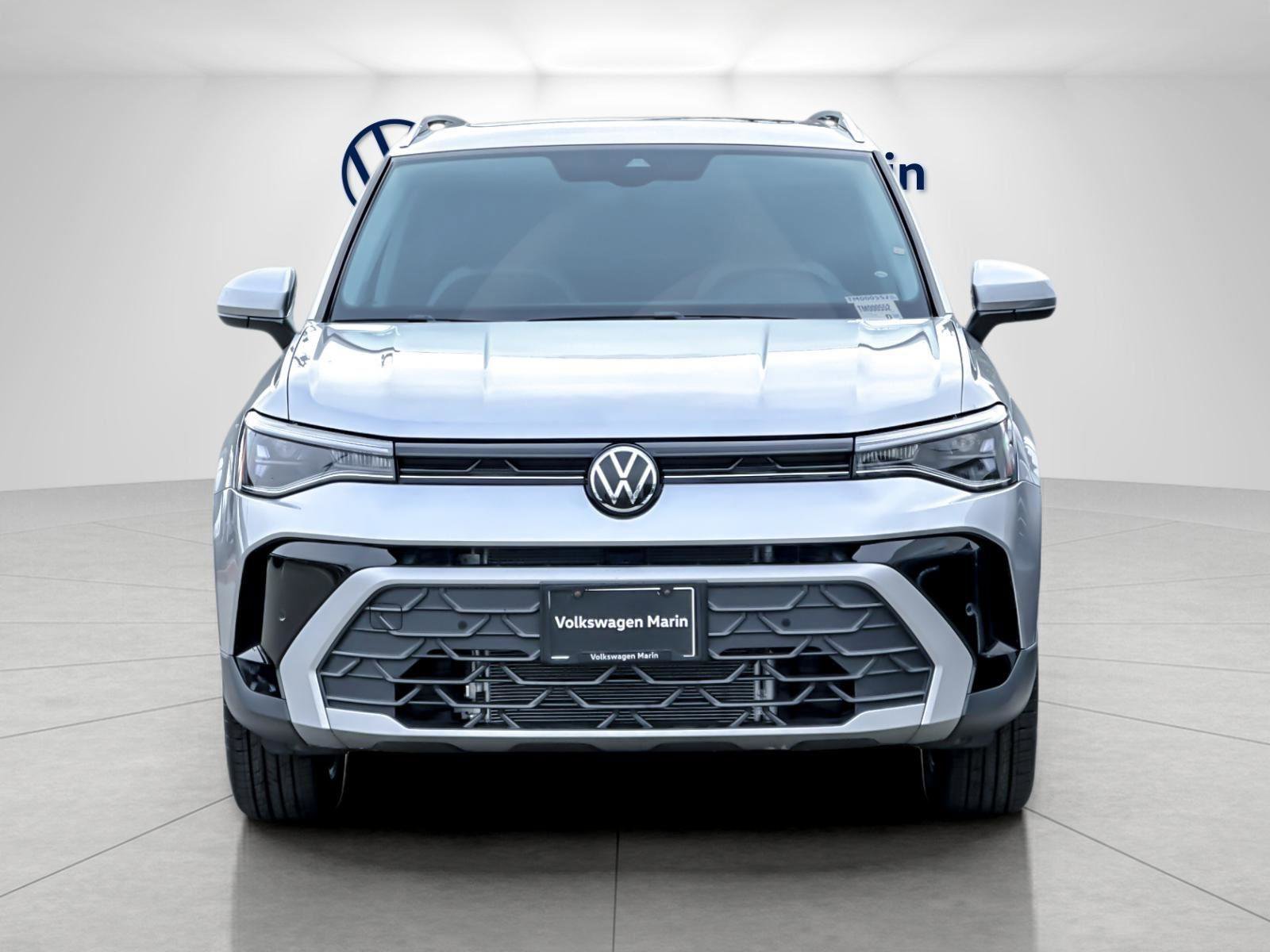 New 2026 Volkswagen Taos SE image 8