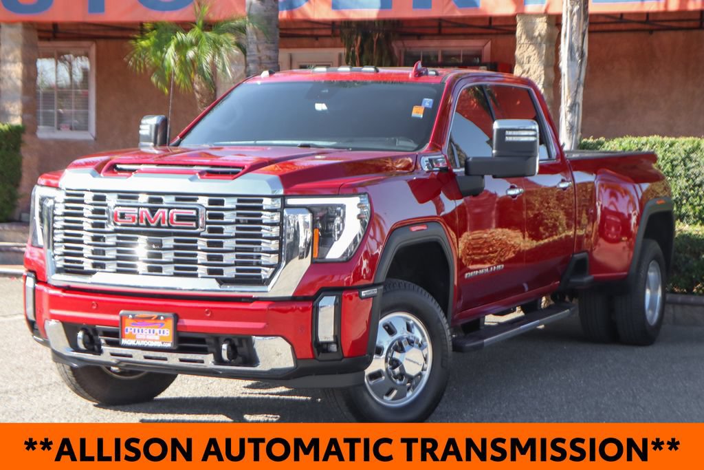 Used 2024 GMC Sierra 3500 Denali w/ Denali Reserve Package AWD/4WD image 4