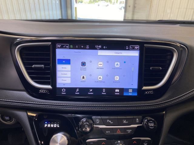 Used 2026 Chrysler Pacifica Select AWD/4WD image 41