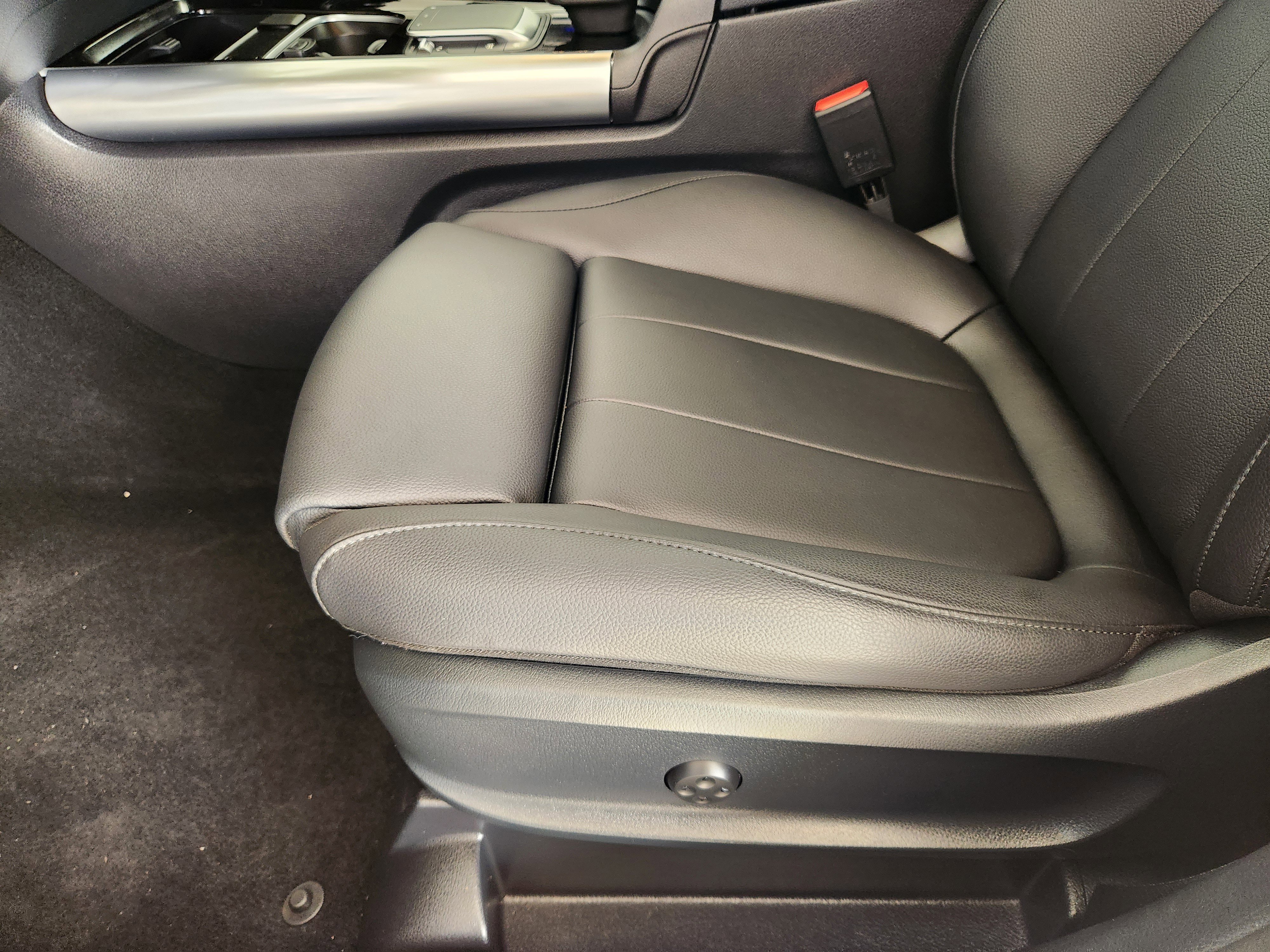 Used 2023 Mercedes-Benz GLA 250 4MATIC image 26