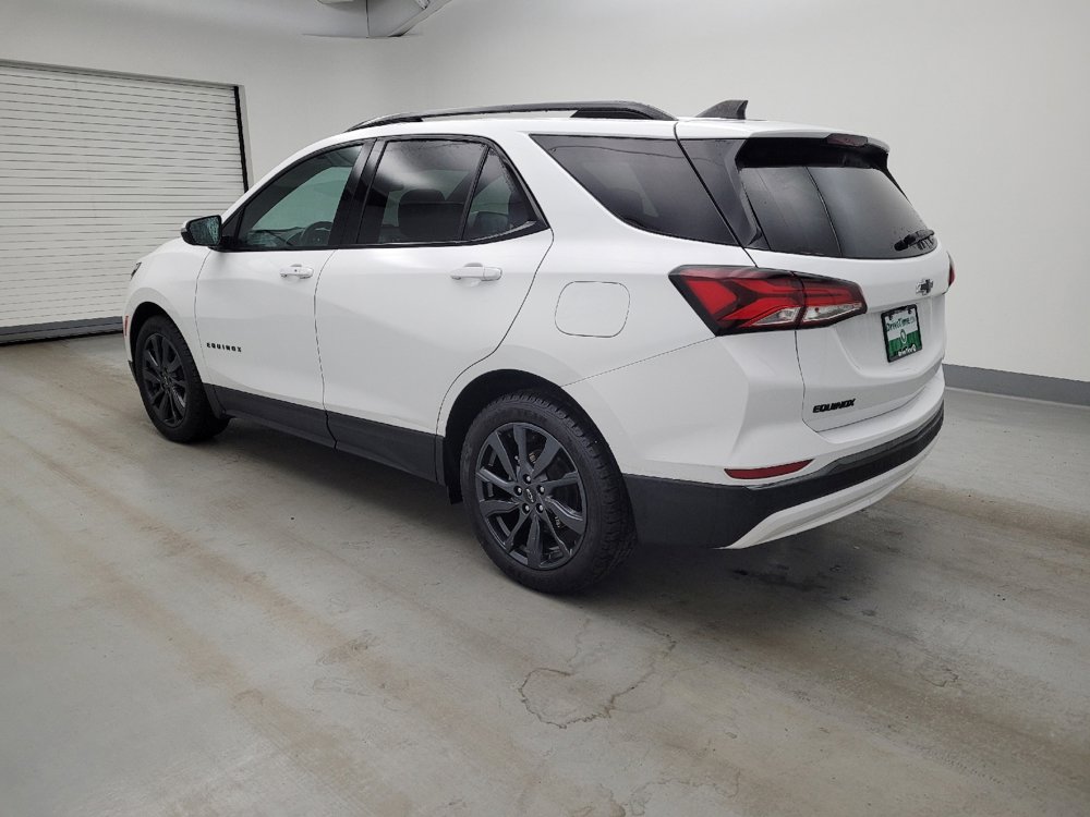 Used 2022 Chevrolet Equinox RS w/ Infotainment Package FWD image 3