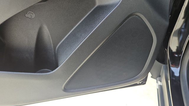 Used 2021 Chevrolet Equinox LS FWD image 23