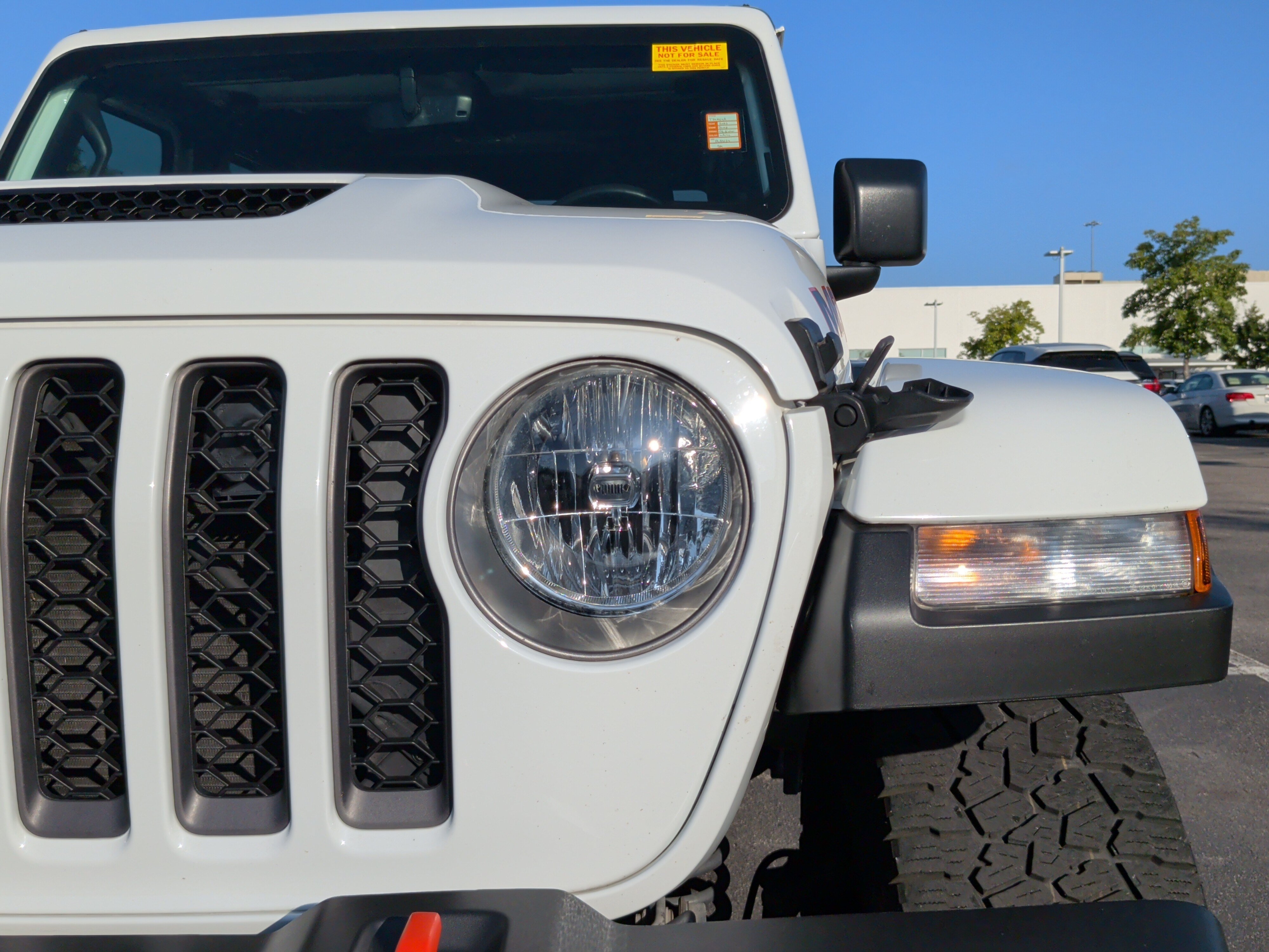 Used 2023 Jeep Gladiator Mojave w/ Cold Weather Group AWD/4WD image 3