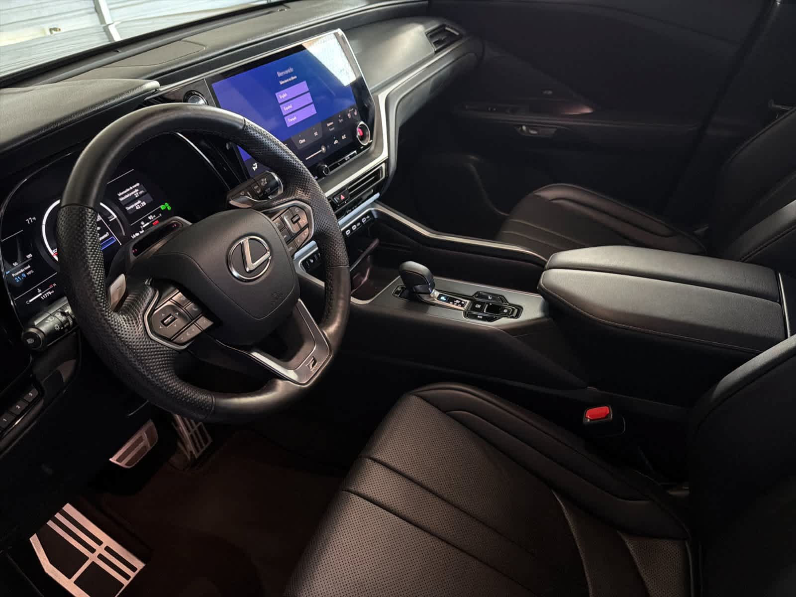 Certified 2025 Lexus TX 500h AWD w/ Technology Package image 11