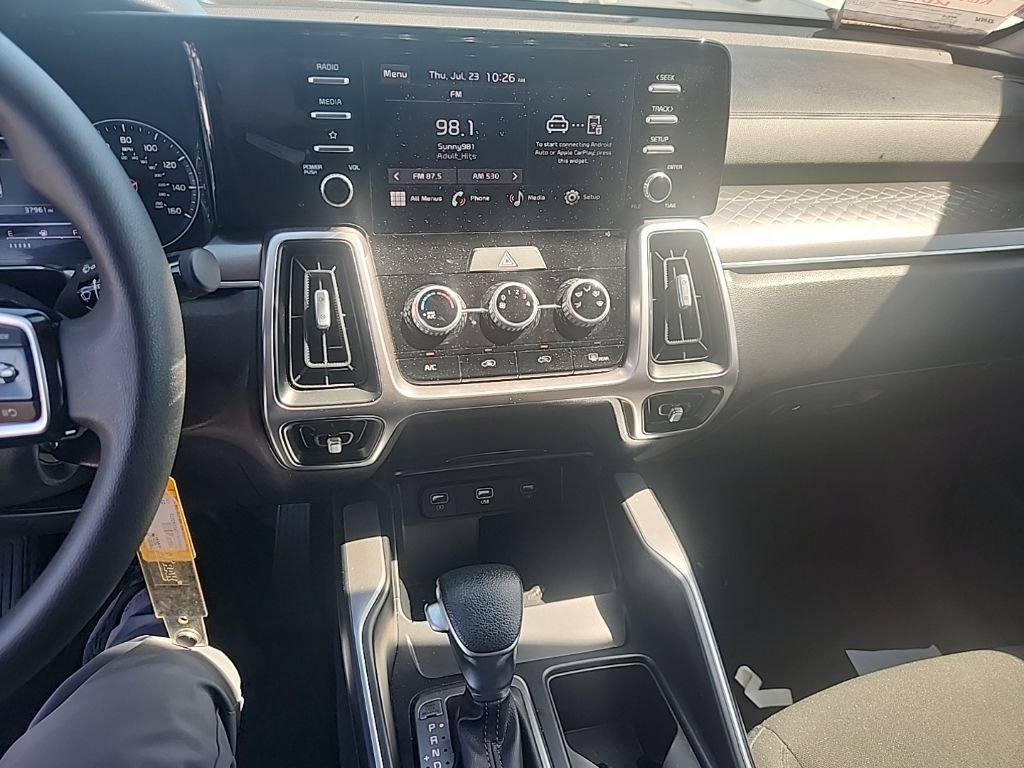 Certified 2023 Kia Sorento LX FWD image 23