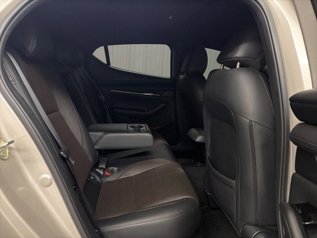 Used 2024 MAZDA MAZDA3 Hatchback w/Premium Plus Pkg image 34