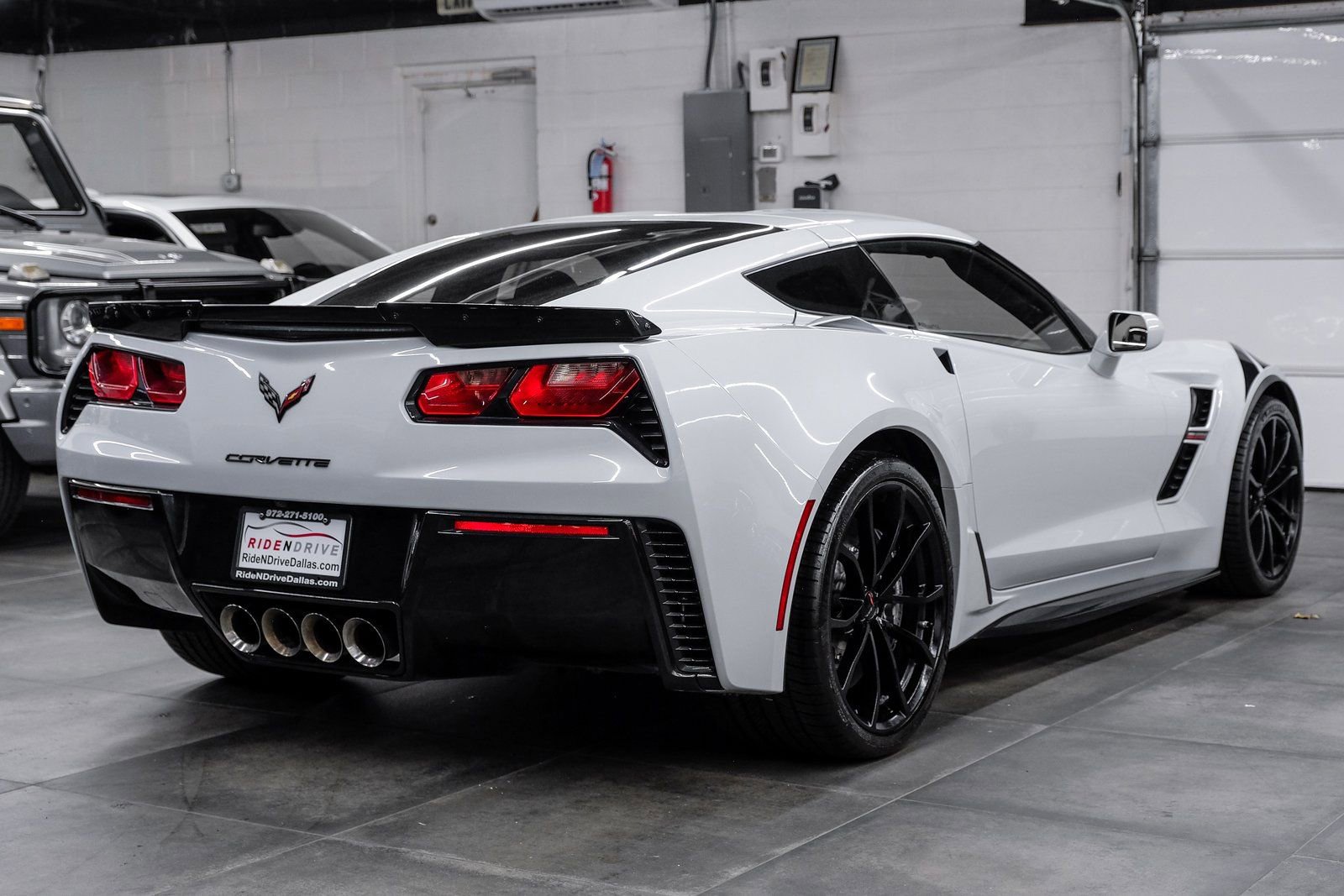Used 2018 Chevrolet Corvette Grand Sport image 12