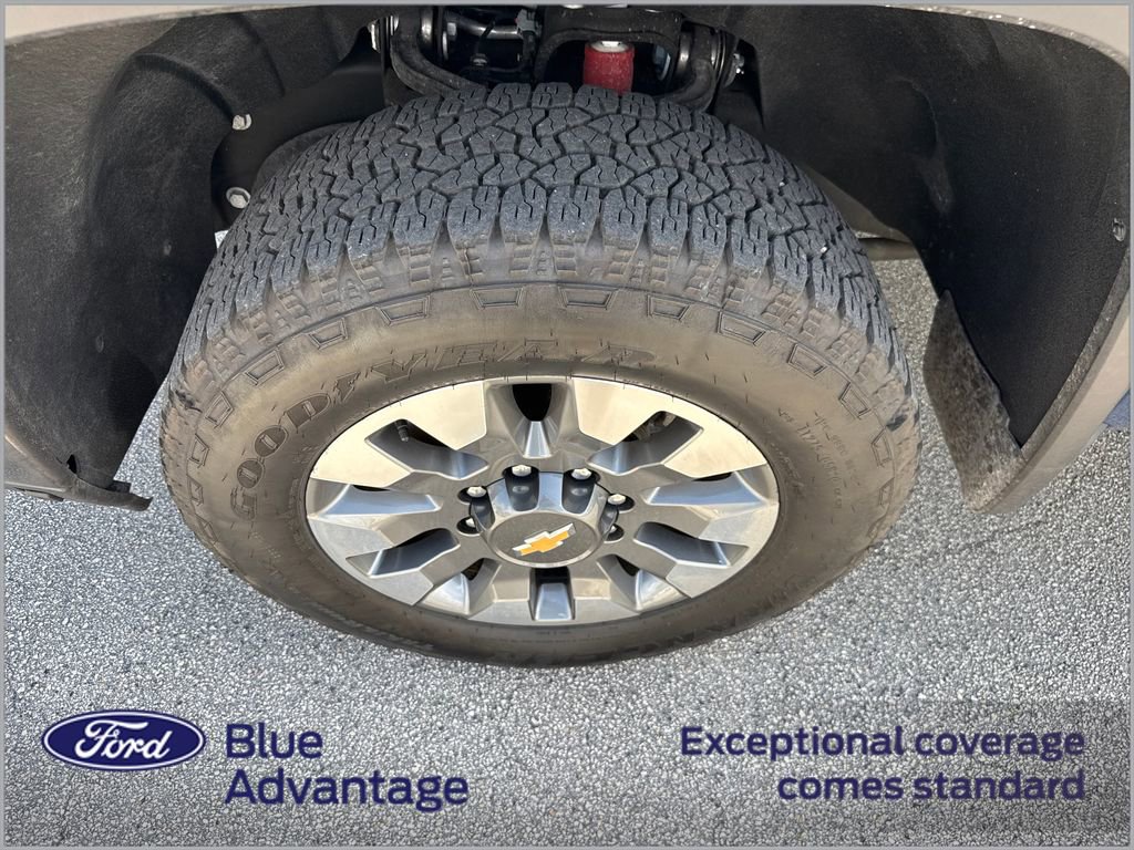 Used 2025 Chevrolet Silverado 2500 Custom w/ Custom Value Package image 12