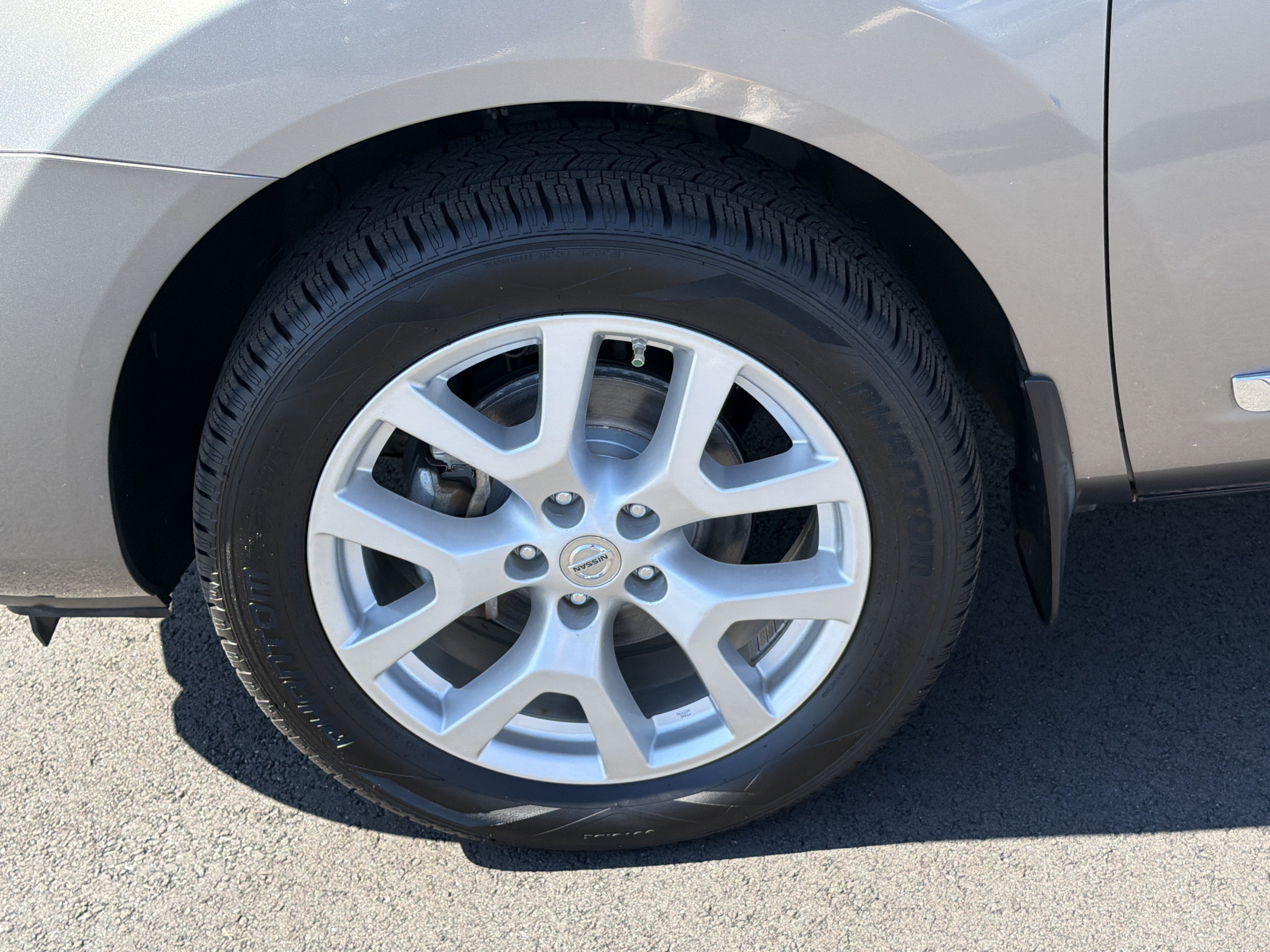 Used 2013 Nissan Rogue SL FWD image 11