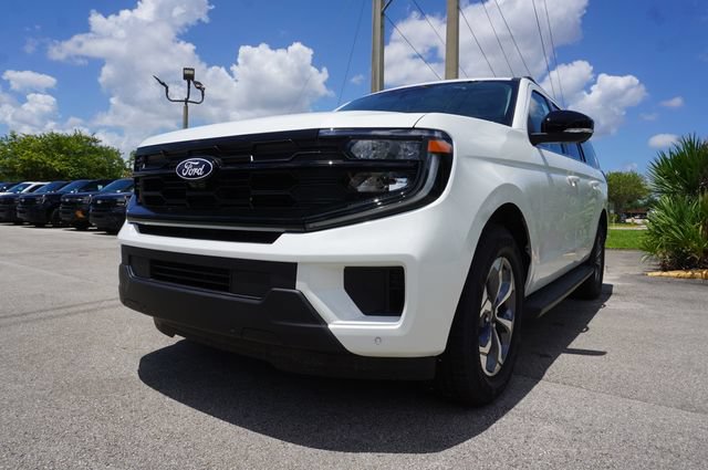 New 2027 Ford Expedition Max Active RWD image 16