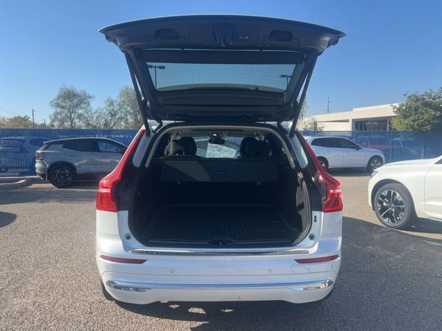 Used 2023 Volvo XC60 B5 Ultimate w/ Climate Package FWD image 26
