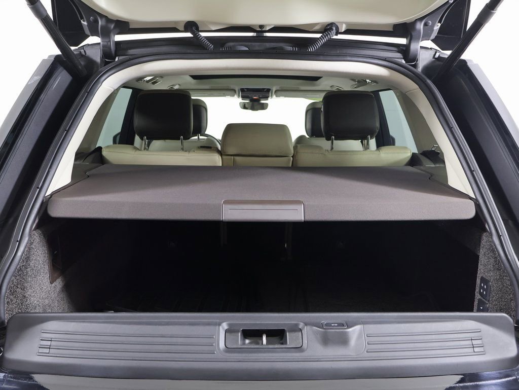 Used 2020 Land Rover Range Rover HSE image 14