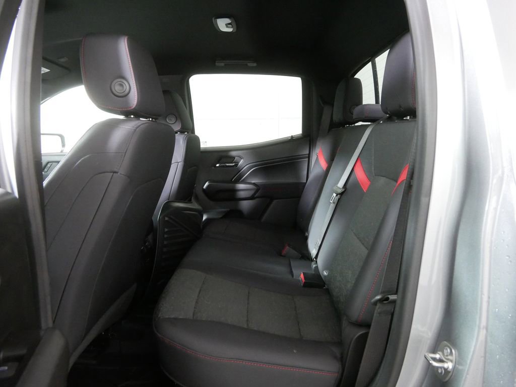 Used 2024 Chevrolet Colorado Z71 w/ Z71 Convenience Package 2 image 15