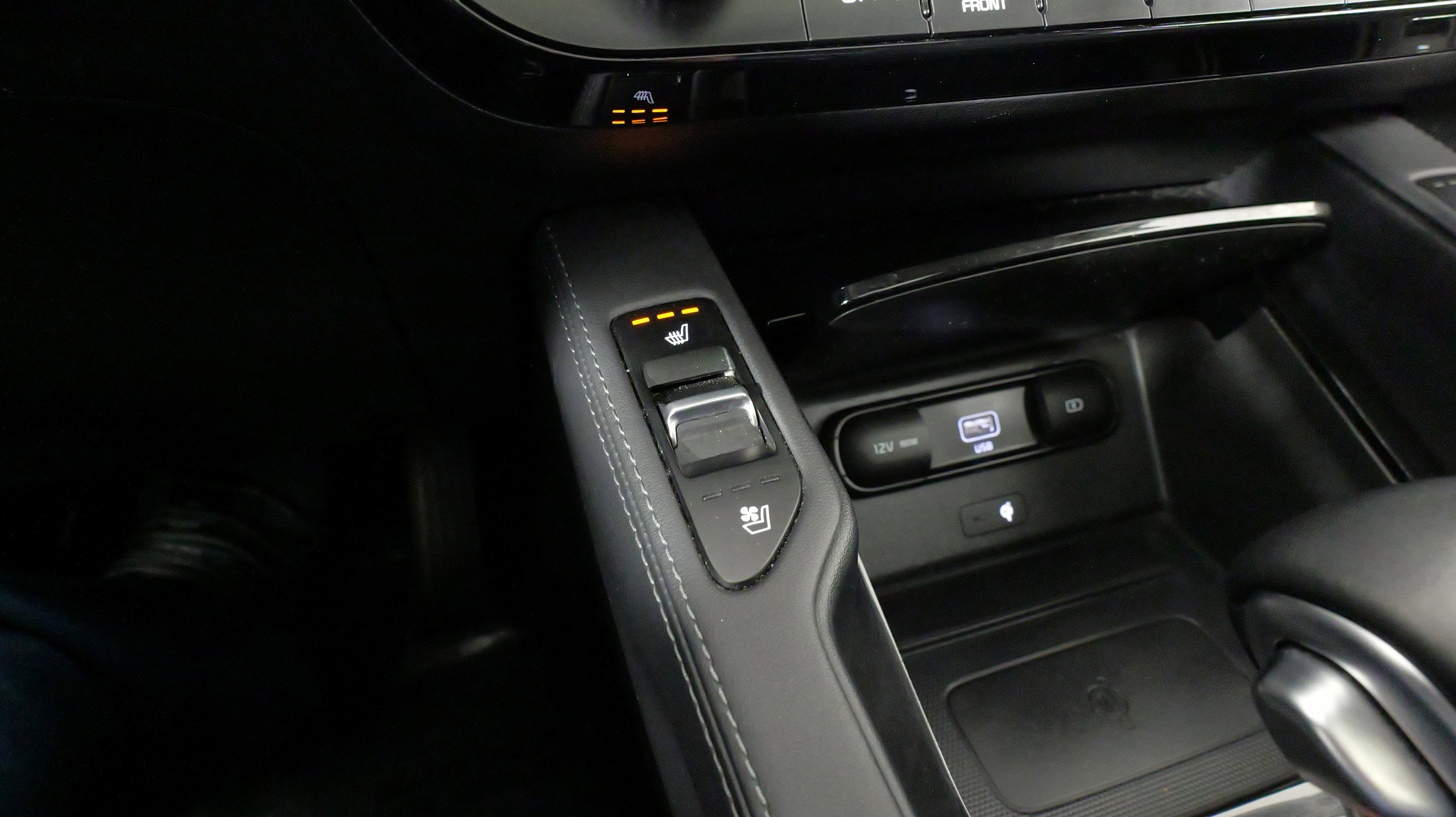 Used 2022 Kia Telluride EX w/ EX Premium Package image 48