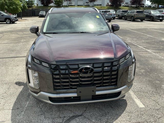 Used 2024 Hyundai Palisade Limited FWD image 2