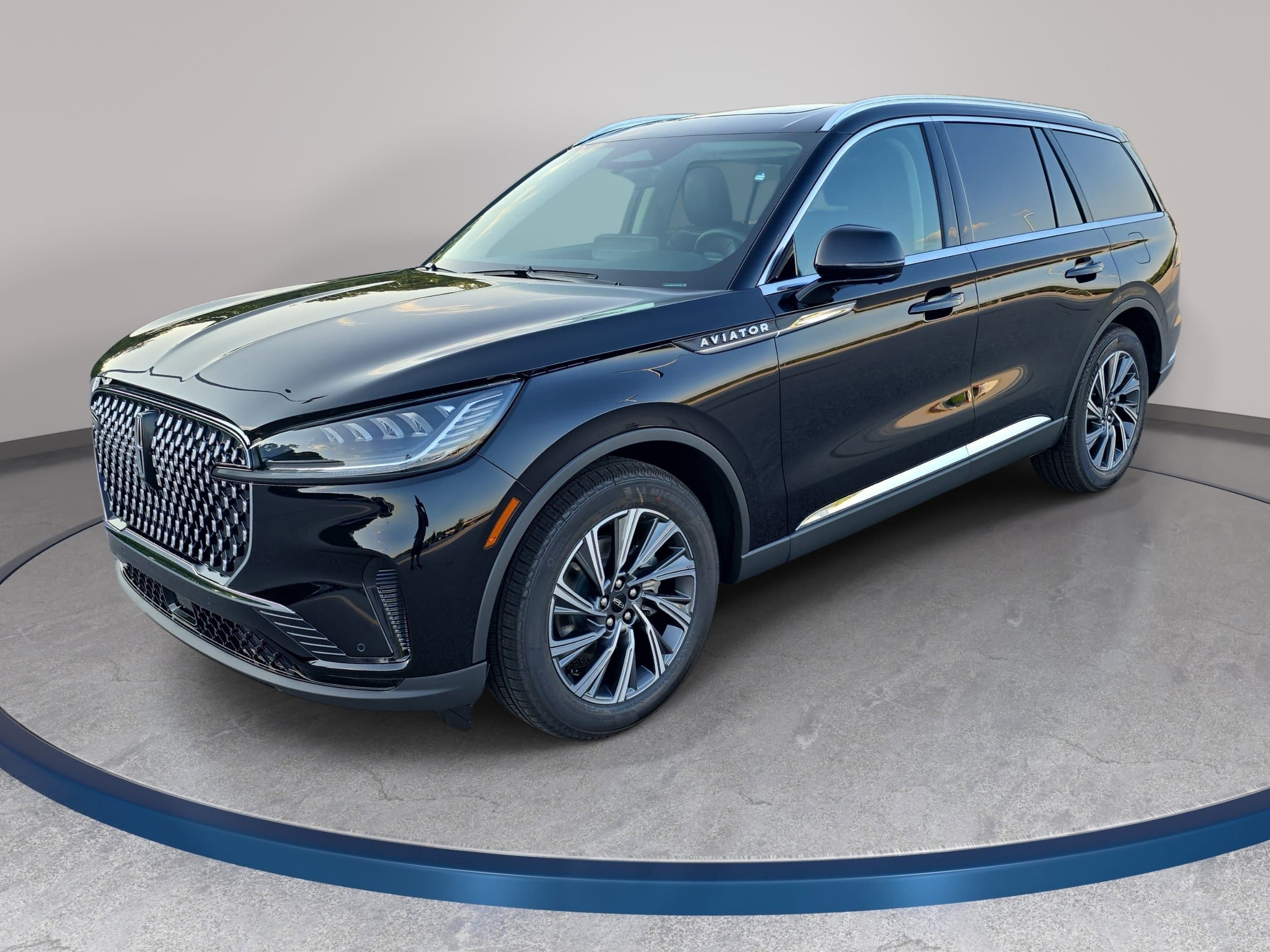 New 2026 Lincoln Aviator 2WD