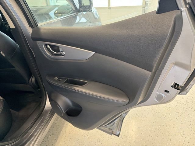 Used 2020 Nissan Rogue Sport SV w/ Technology Package AWD/4WD image 41