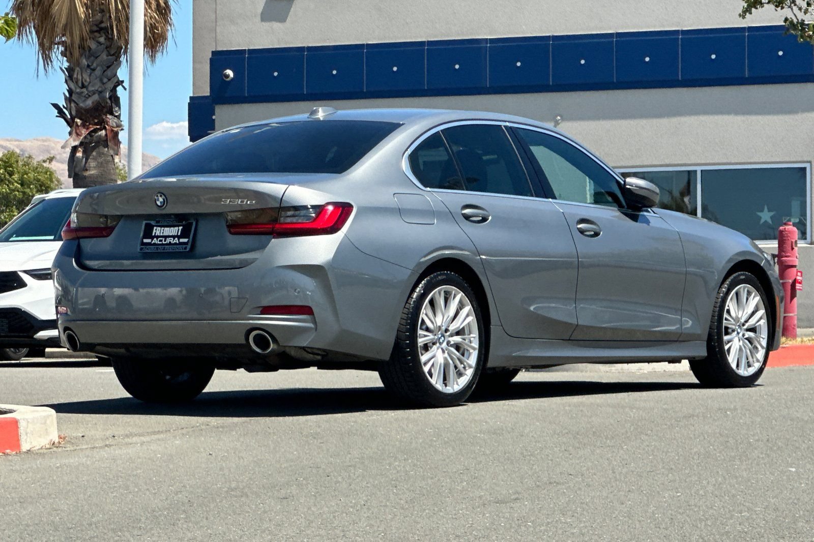 Used 2024 BMW 330e RWD image 4