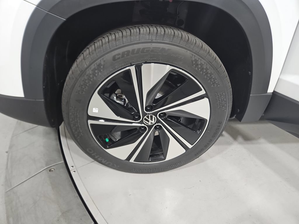 New 2026 Volkswagen Taos SE AWD/4WD image 24