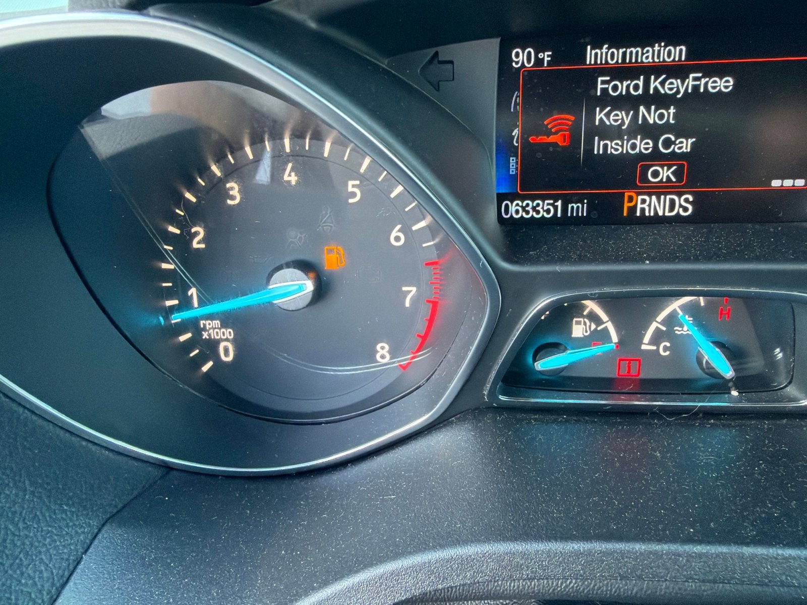 Used 2018 Ford Escape Titanium w/ Ford Safe & Smart Package AWD/4WD image 17