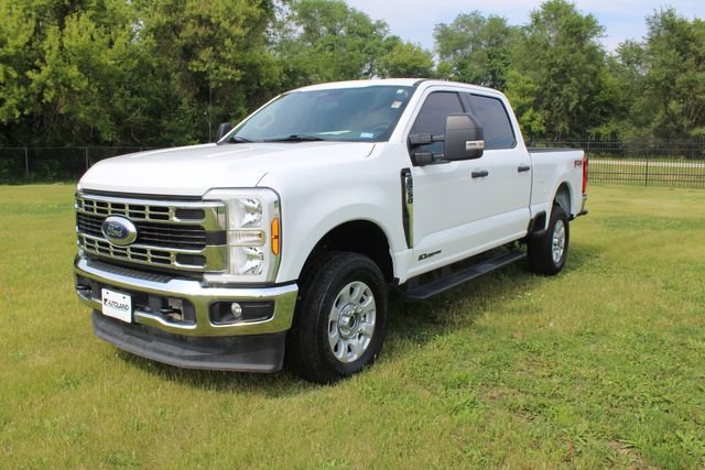 Used 2024 Ford F250 XLT w/ FX4 Off-Road Package image 2