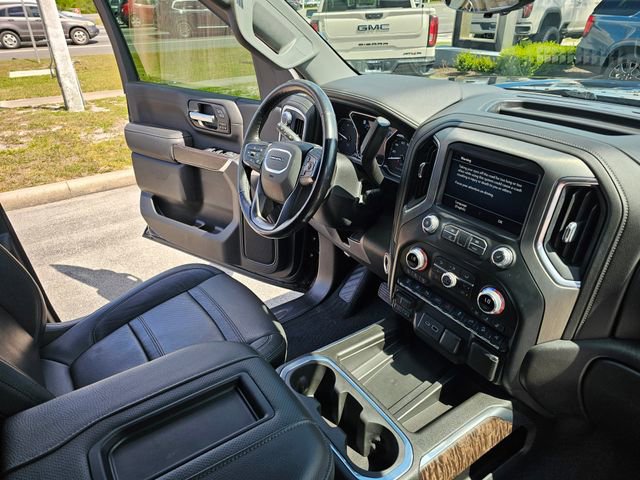 Used 2022 GMC Sierra 2500 Denali w/ Denali Black Diamond Edition AWD/4WD image 23
