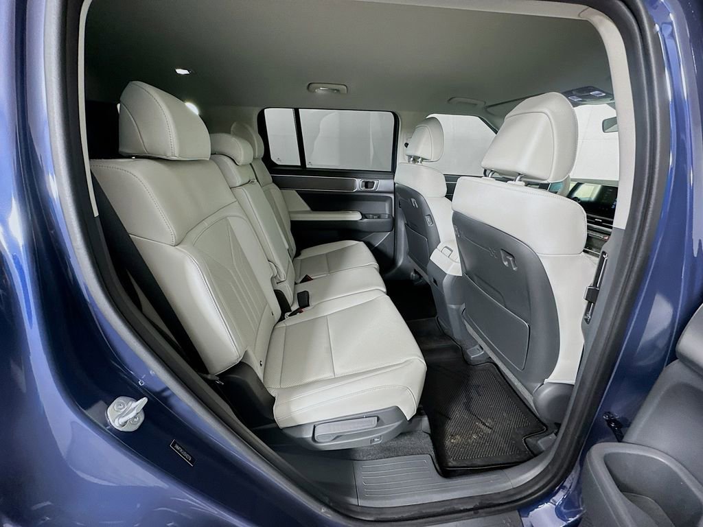 Certified 2025 Hyundai Santa Fe SEL image 26