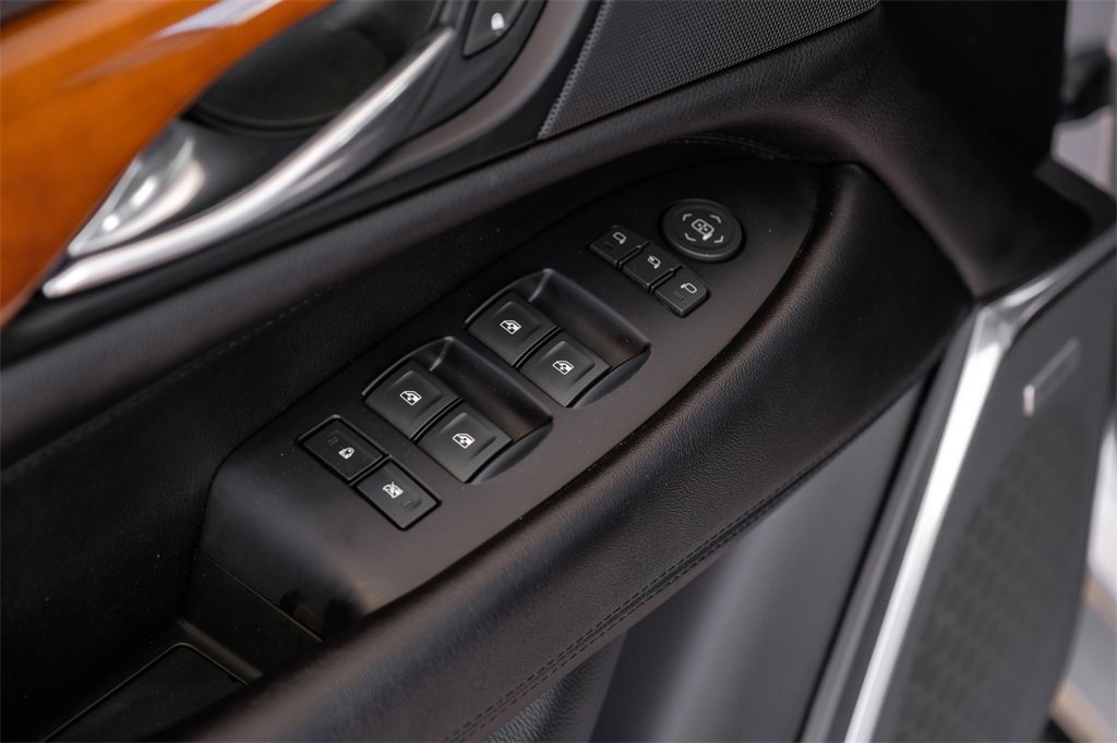 Used 2019 Cadillac Escalade ESV Luxury image 50